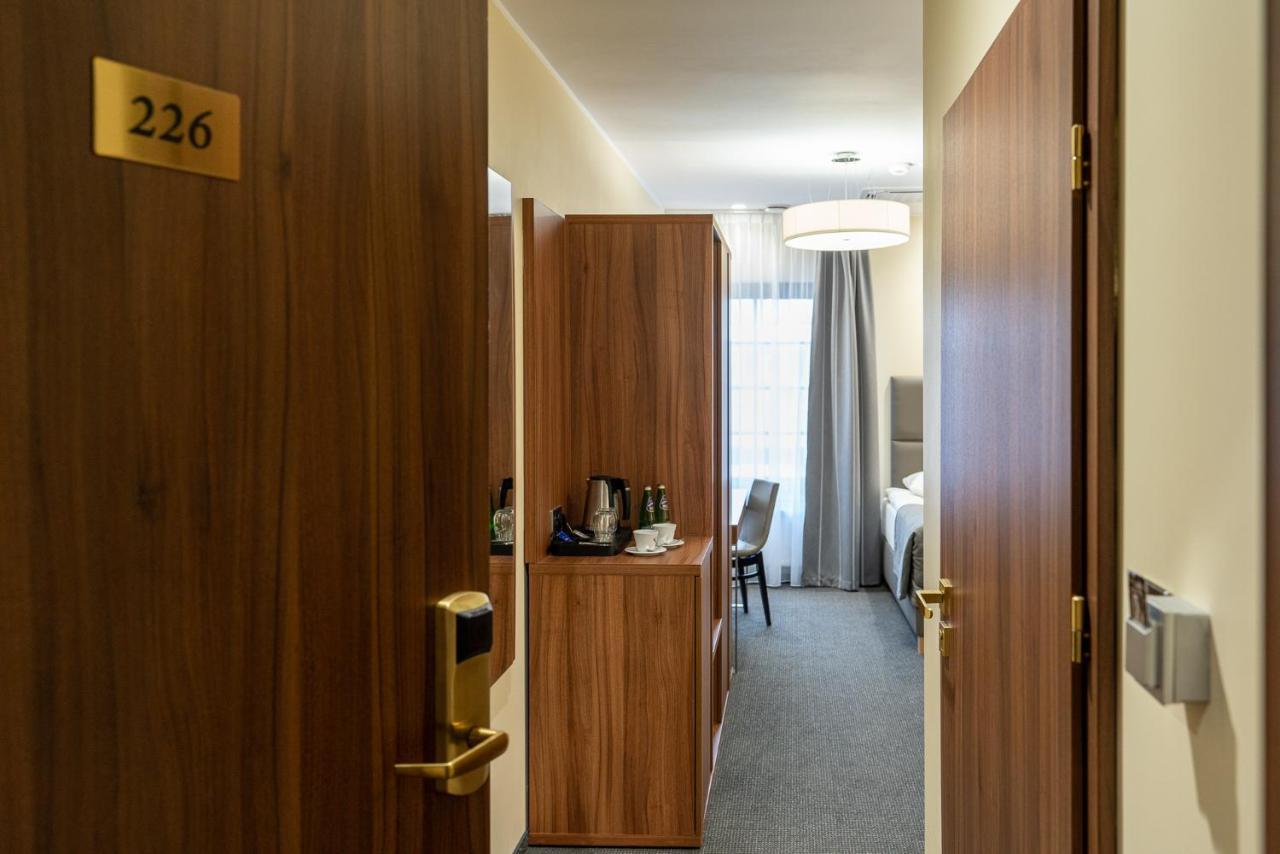 Hotel Wodnik Bydgoszcz Buitenkant foto
